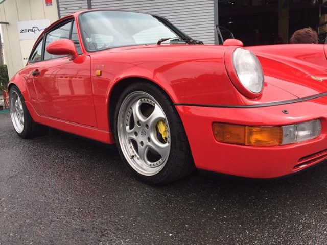 おはようございます😃964カレラ4本日納車です 雲ですが雨は大丈夫そう👌